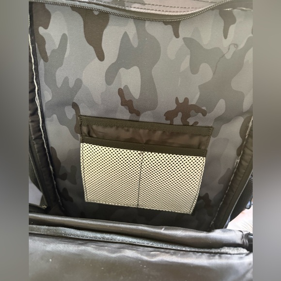 Wolfpak back pack - Picture 3 of 5